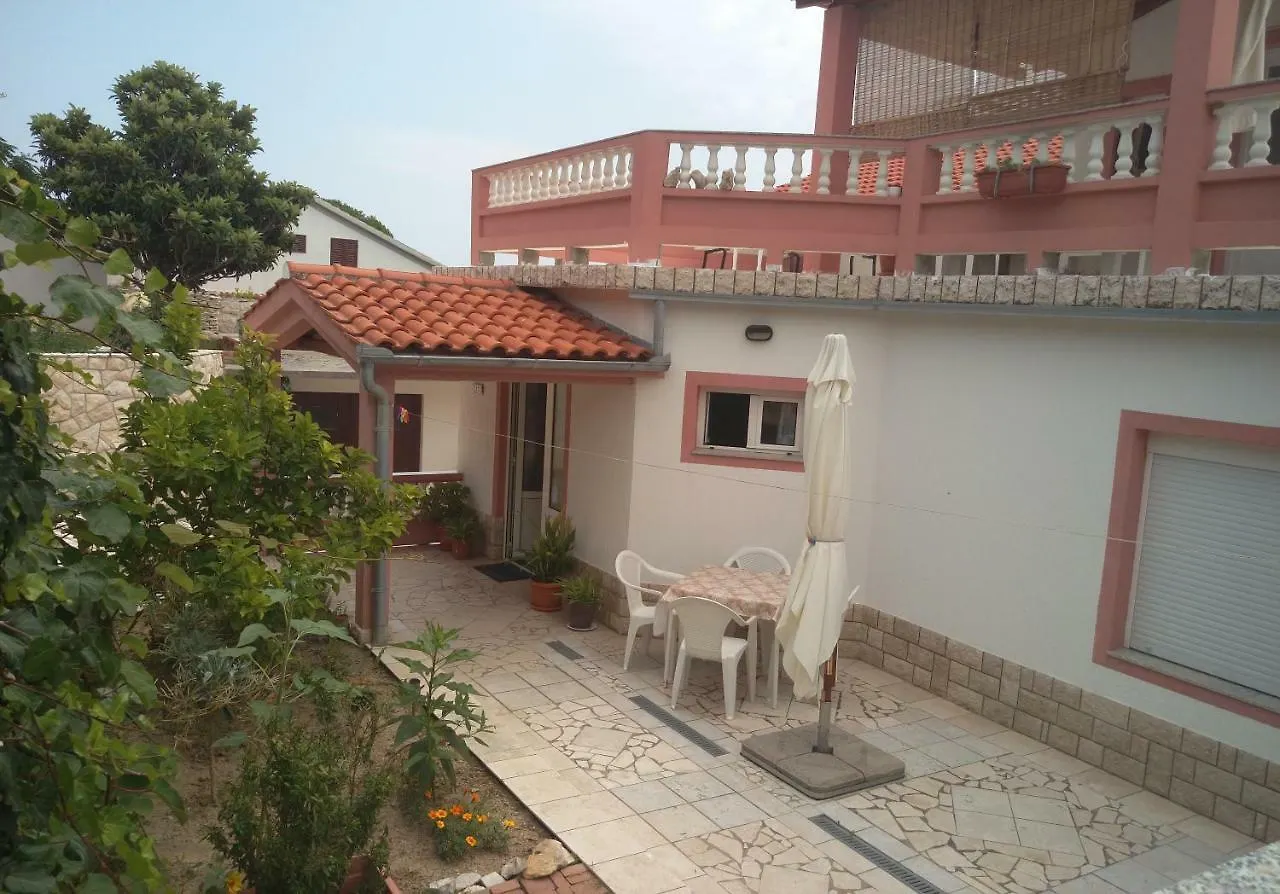 Apartman Vana 0*, Kampor Croatia